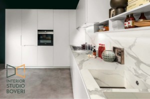 arredamento-cucina-06-laccato-bianco-calacatta-hpl-interior-studio-boveri