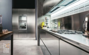 arredamento-cucina-21-acciaio-satinato-scotch-brite-interior-studio-boveri