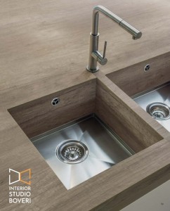 arredamento-cucina-29-lavelli-integrati-nel-top-con-fondo-acciaio-interior-studio-boveri